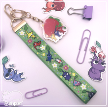 Load image into Gallery viewer, Pikmin Lanyard with Charm